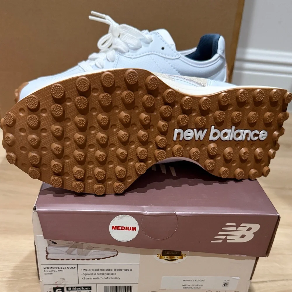 New Balance White and Tan Women's Shoes Size 6 - Picture 3 of 5